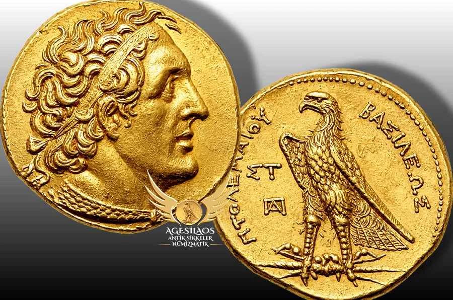 İskenderiye'nin Filistin ve Kuzey Afrika üzerindeki kontrolünü sağlamlaştıran ve burayı Yunan kültürünün önemli bir merkezi haline getiren Ptolemaios krallığının kurucusu Ptolemaios I Soter'in [ΠΤΟΛΕΜΑΙΟΣ Ο ΣΩΤΗΡ] oğlu olarak MÖ 309 civarında İstanköy'de [Kos Adası] doğan Ptolemaios krallığının ikinci kralı Ptolemaios II Philadelphos.